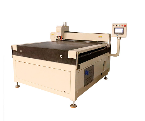 如何進(jìn)行定位和選擇全自動玻璃切割機(jī)？